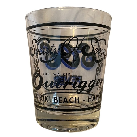 𝅺vtg 70’s Society of Seven (SOS) Waikiki Outrigger Hotel Cocktail Glass - Picture 1 of 2